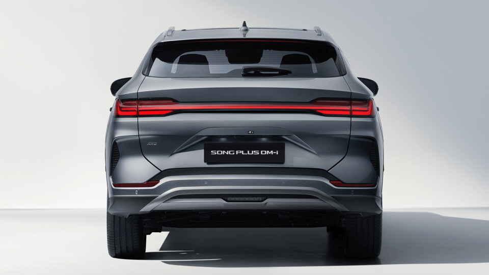 BYD SONG PLUS DM-i Задние фонари панорамного типа
