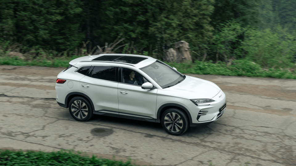 BYD SONG PLUS EV Интеллектуальная система помощи при вождении
